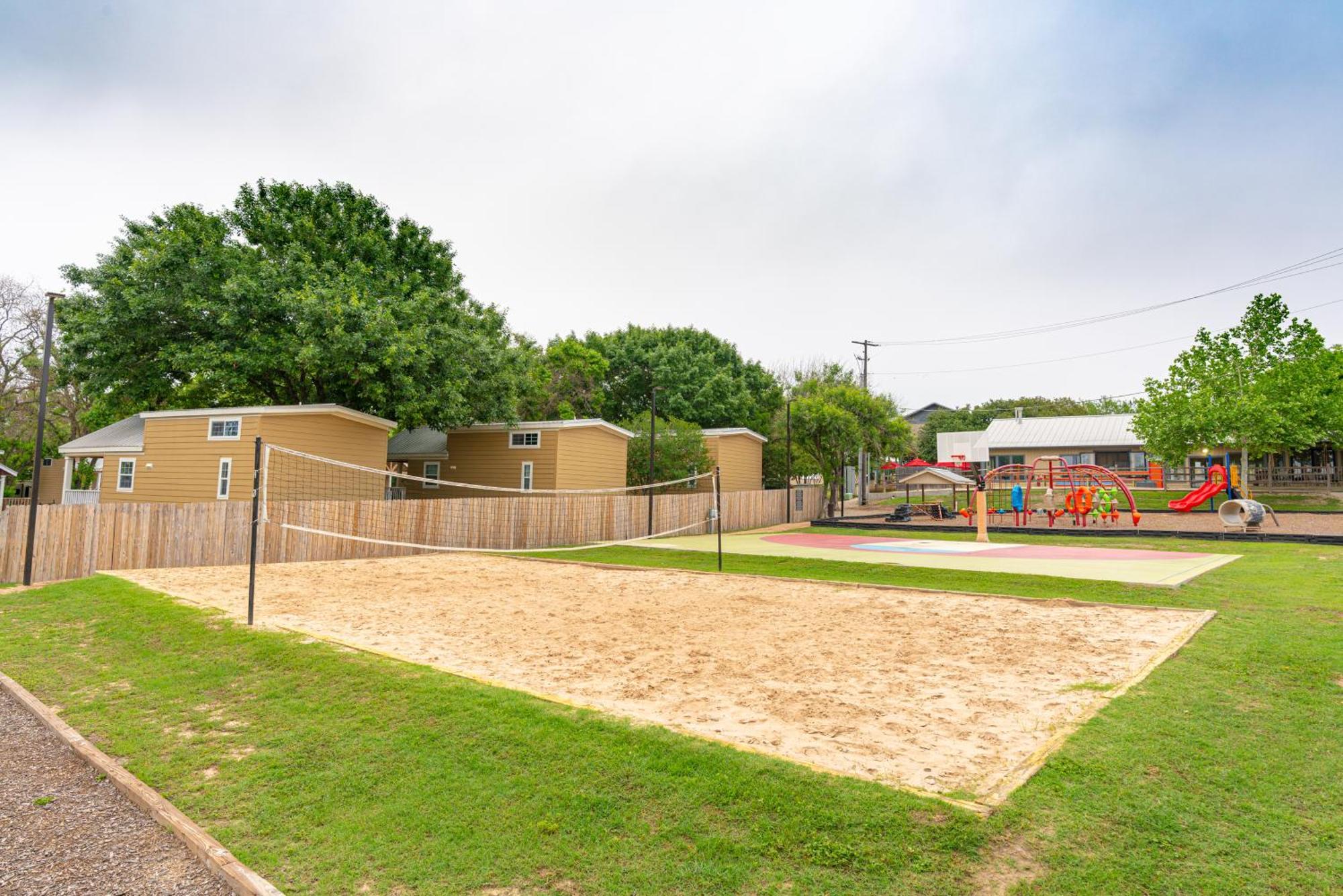 Sun Retreats Texas Hill Country Hotel New Braunfels Exterior foto