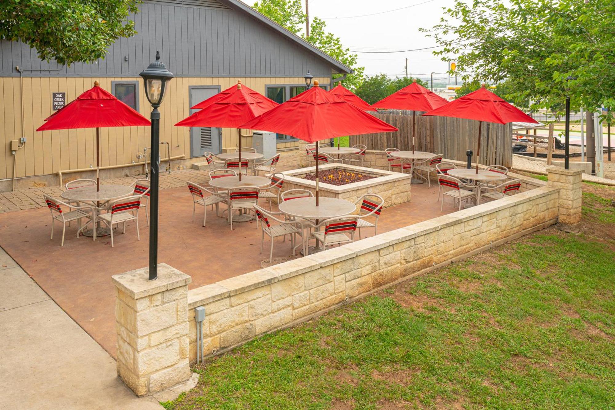Sun Retreats Texas Hill Country Hotel New Braunfels Exterior foto